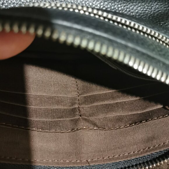 Black/Silver Crossbody EUC #229 - Picture 8 of 12